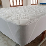 Ganesh Oxford Three Layer Quilted Fitted Waterproof Mattress Pad With Anchor Band King 78x80x15 100% Polyester 6 Per Case Price Per Each