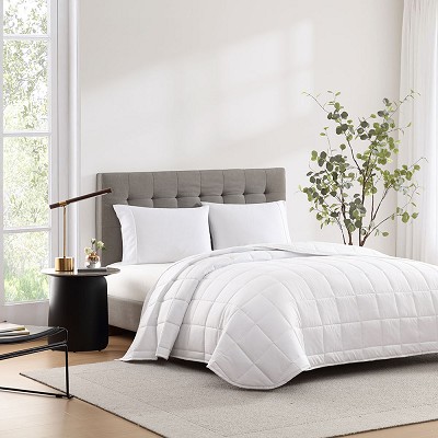 1888 Mills Flourish Quilted Blanket King 109x98 100% Microfiber White 4 Per Case Price Per Each 
