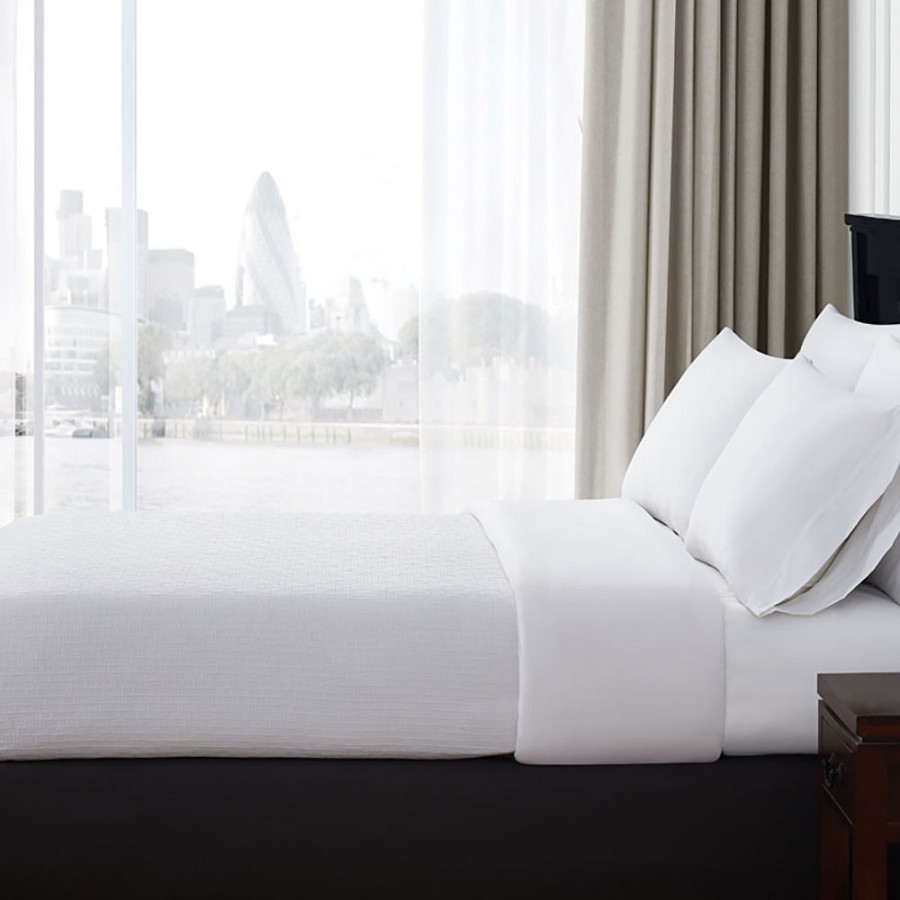 Berkshire Rattan Pucker Jacquard Top Sheet 235 GSM King 114x103 White 6 Per Case Price Per Each 
