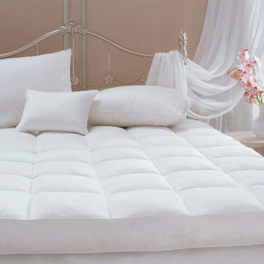 Downright King 78x80 95/5 Feather/Down Deluxe Featherbeds 100% Cotton Cover Top Box Construction Bottom Channels 4' Gusset Minimum Order 3 Each 