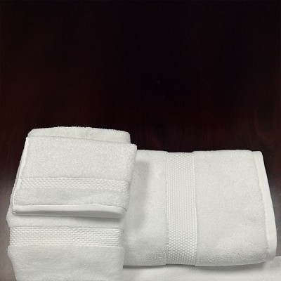 Ganesh Oxford Roma Hemmed Washcloths 13x13 87% Cotton 13% Lyocell With Diamond Borders White 1.75Lb/Dz 25 Dz Per Case Price Per Dz 