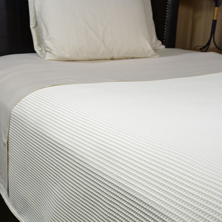 Kartri Waffle Supreme Decorative Top Sheet With Square Corners Double 85x90 100% Polyester White 6 Per Case Price Per Each 